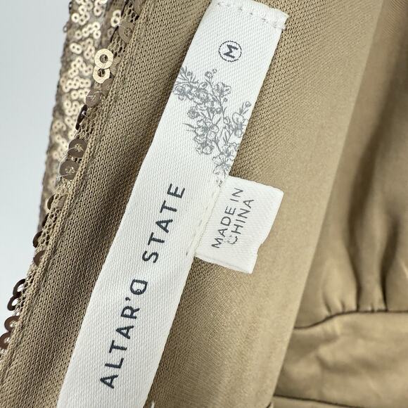 Altar'd State Gold Sequin Mini Dress size Medium Ballon Sleeve Deep V neck - Picture 12 of 13